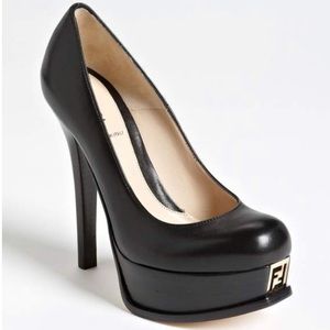 Fendi Décolleté Nappa Leather Pump